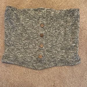 gray buttoned tube top